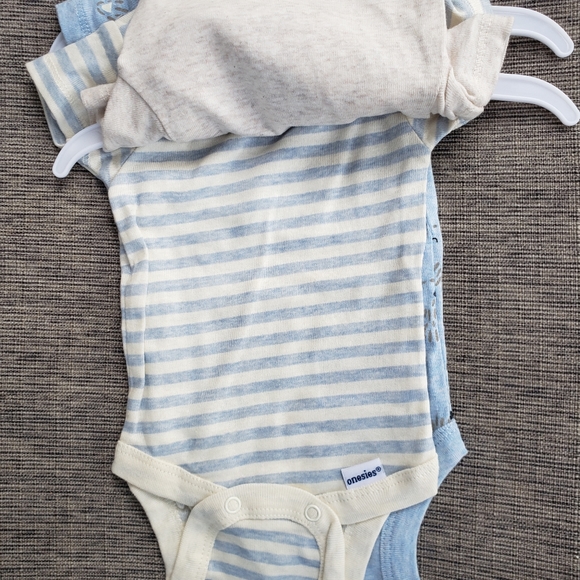 Baby Boy Onesies Newborn - Picture 2 of 4
